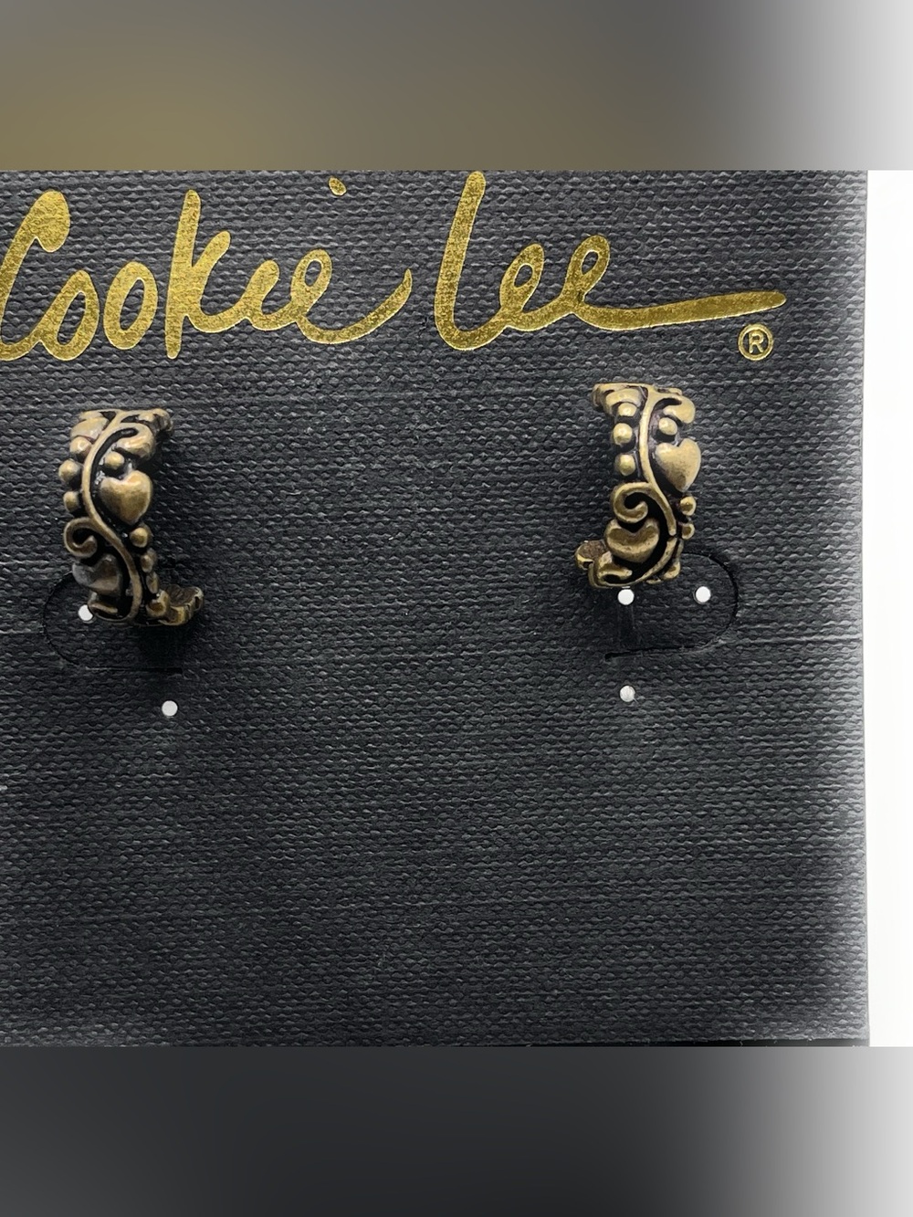 82130 Bronze Heart Cookie Lee/ Vivi Earrings (D99)